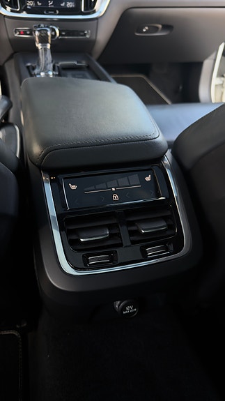 Volvo S60 14 of 17