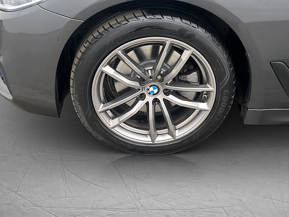 BMW 520 26 of 29