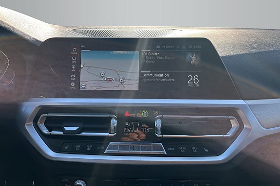 BMW 330i 13 of 16