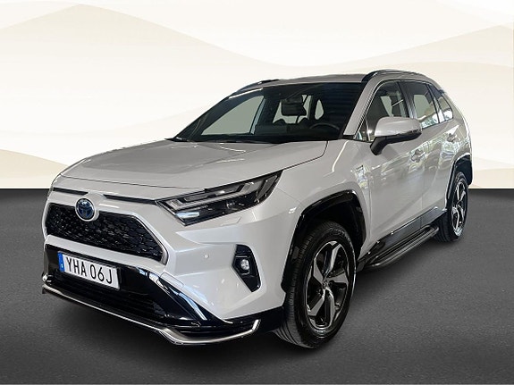 Toyota RAV4 Plug-in Hybrid 18 of 18