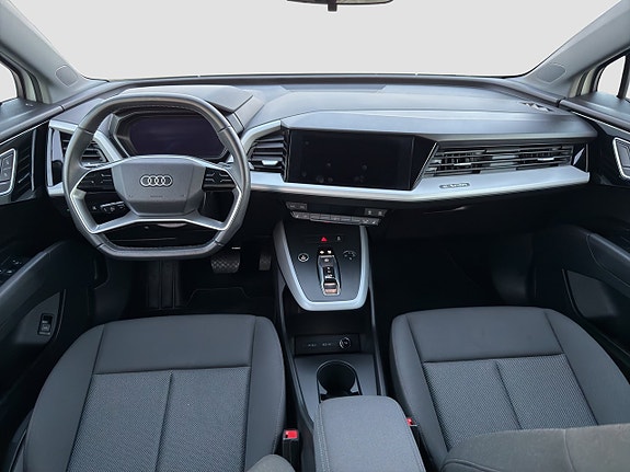 Audi Q4 e-tron 11 of 17