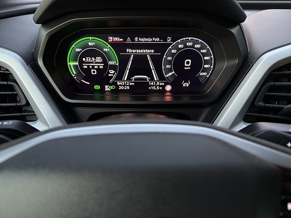Audi Q4 e-tron 16 of 17