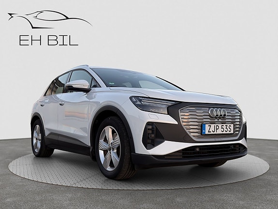 Audi Q4 e-tron 4 of 17