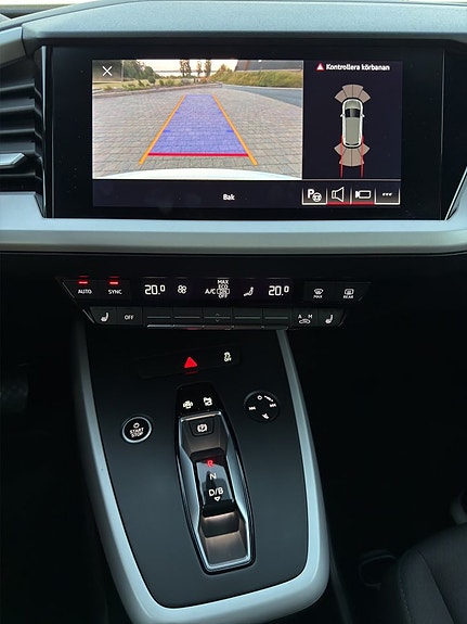 Audi Q4 e-tron 15 of 17