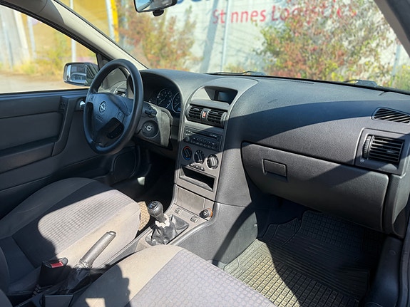 Opel Astra 6 of 11