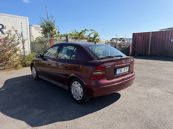 Opel Astra 4 of 11
