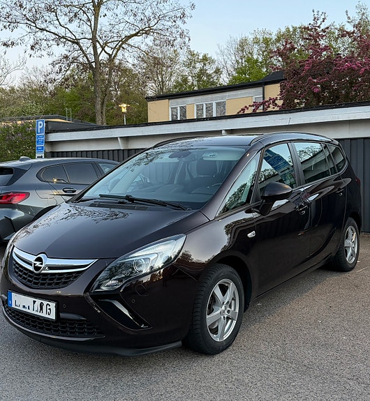 Opel Zafira 3 of 12