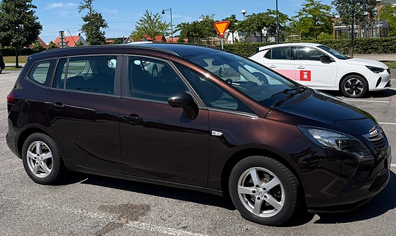 Opel Zafira 12 of 12