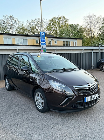 Opel Zafira 2 of 12