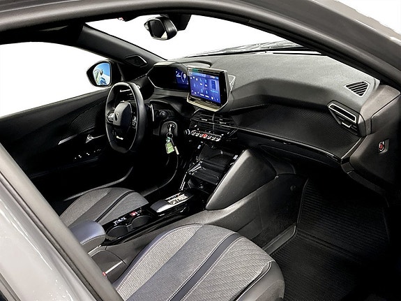Peugeot 2008 14 of 19