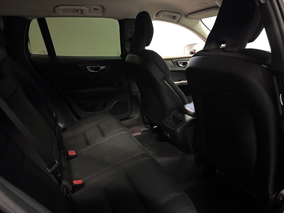 Volvo V60 25 of 25