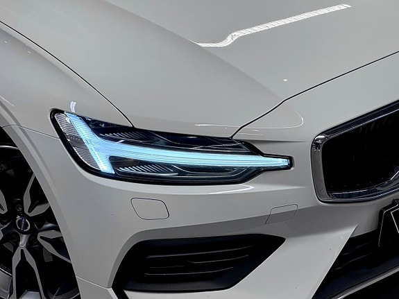 Volvo V60 12 of 25