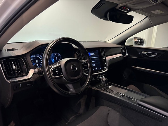 Volvo V60 16 of 25