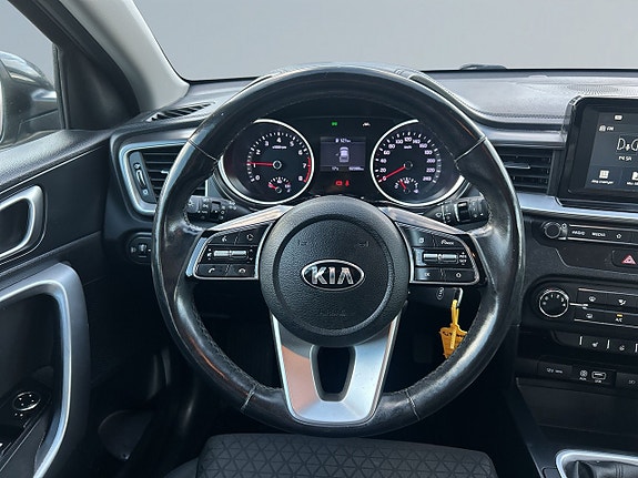 Kia Ceed 9 of 23