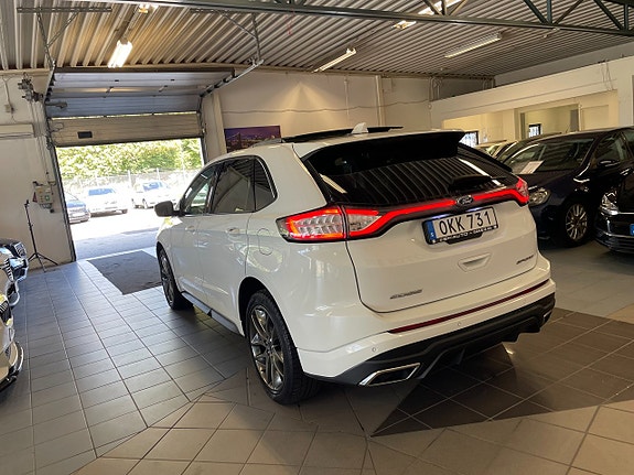 Ford Edge 5 of 16