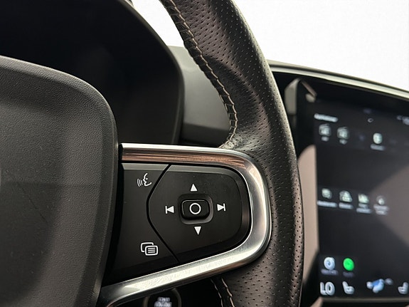 Volvo XC40 21 of 30