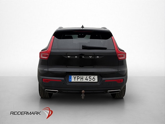 Volvo XC40 6 of 30