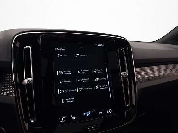 Volvo XC40 26 of 30