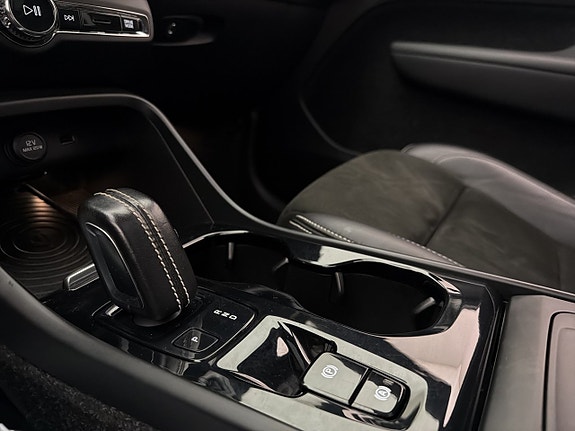 Volvo XC40 29 of 30