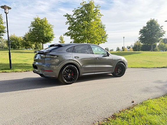 Porsche Cayenne Coupe 4 of 7