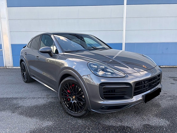 Porsche Cayenne Coupe 5 of 16