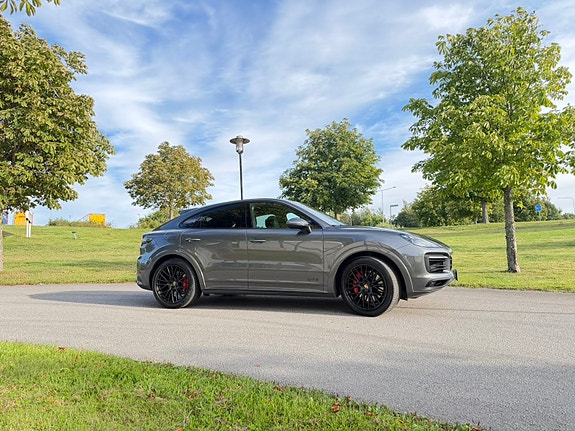 Porsche Cayenne Coupe 2 of 7