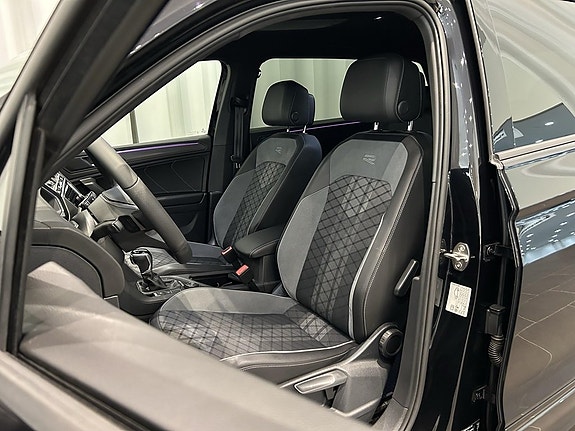 Volkswagen Tiguan Allspace 7 of 14