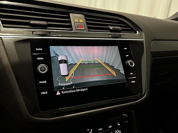 Volkswagen Tiguan Allspace 12 of 14