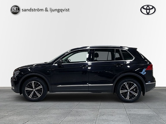 Volkswagen Tiguan 3 of 11