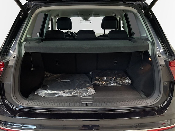 Volkswagen Tiguan 6 of 11