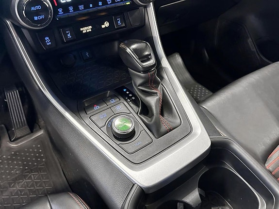 Toyota RAV4 18 of 19