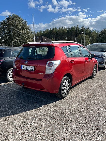 Toyota Verso 3 of 6