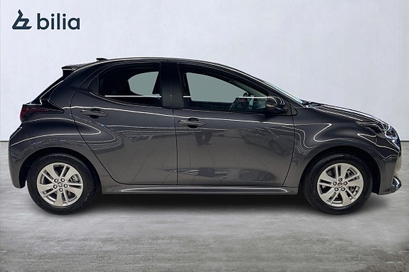 Toyota Yaris 18 of 21