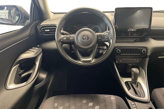 Toyota Yaris 11 of 21
