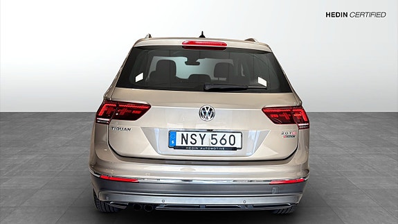 Volkswagen Tiguan 7 of 9