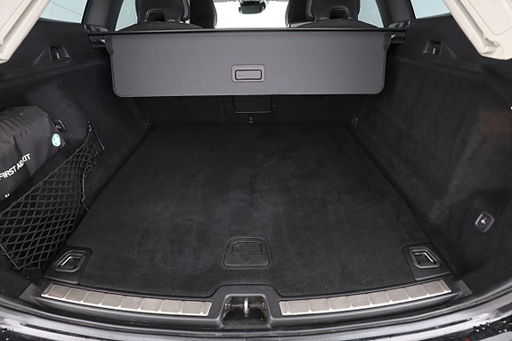 Volvo XC60 18 of 30