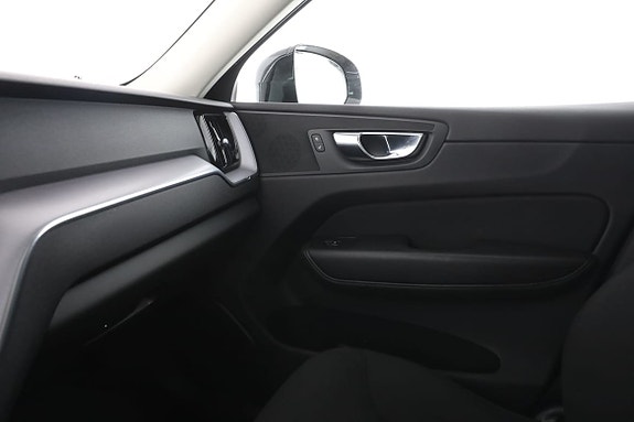 Volvo XC60 29 of 30