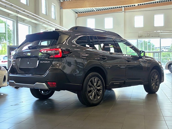Subaru Outback 3 of 13