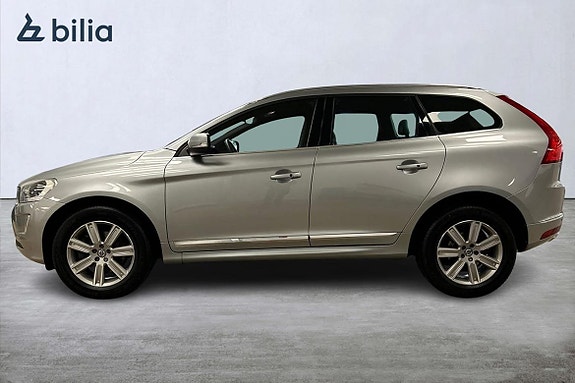 Volvo XC60 2 of 30