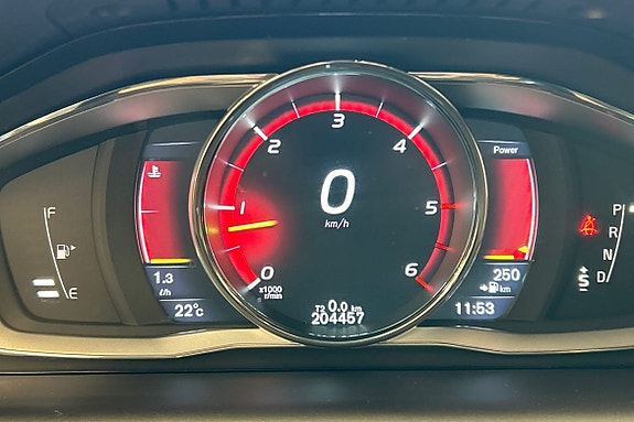 Volvo XC60 16 of 30