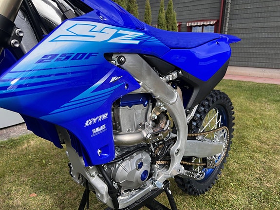 Yamaha YZ250F Finns i butik för omgående leverans 9 of 10