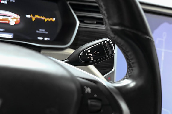Tesla Model S 12 of 22