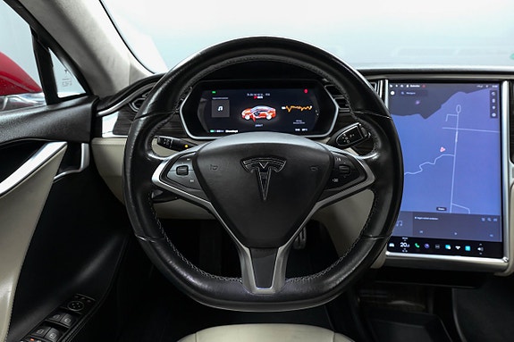 Tesla Model S 10 of 22