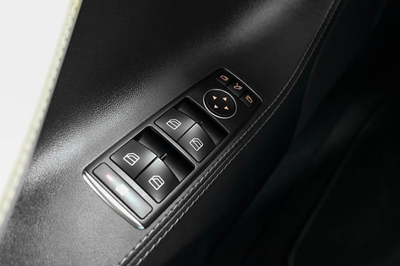 Tesla Model S 19 of 22