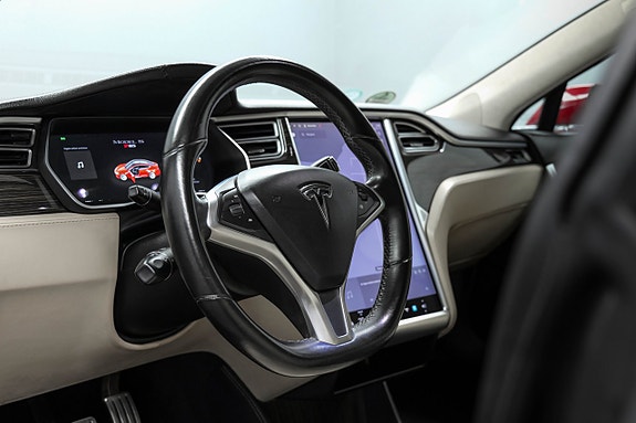 Tesla Model S 7 of 22
