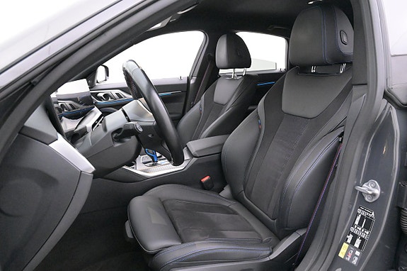 BMW i4 10 of 27