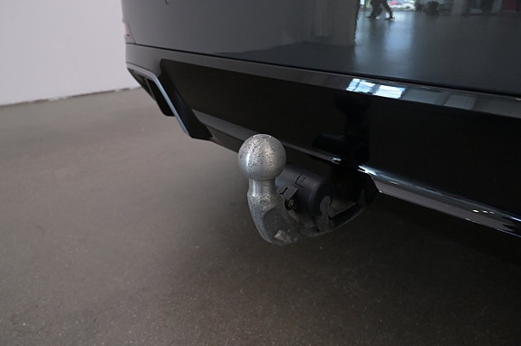 BMW i4 25 of 27