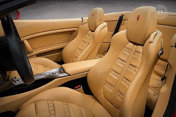Ferrari California 30 9 of 11