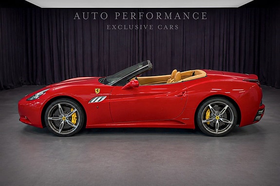 Ferrari California 30 2 of 11