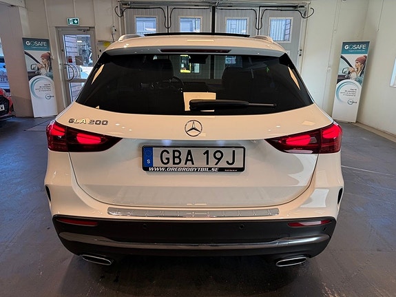 Mercedes-Benz GLA200 27 of 28